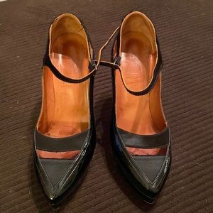 Gorgeous Lanvin heels.. Good shape!